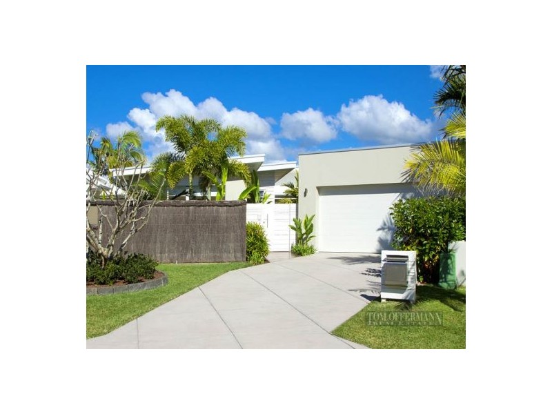 19 Topsails Place, Noosa Waters QLD 4566