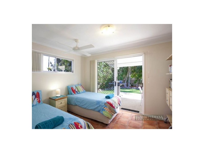 29 Moonbeam Crescent, Castaways Beach QLD 4567
