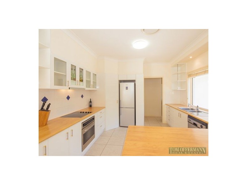 4 Admiral Place, Noosaville QLD 4566