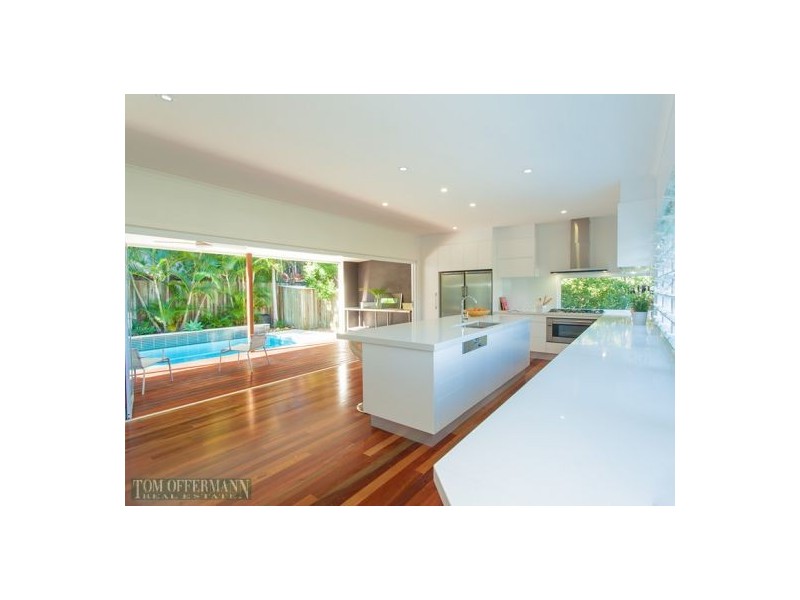 5 Bowsprit Place, Sunrise Beach QLD 4567