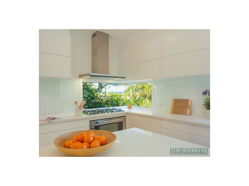 5 Bowsprit Place, Sunrise Beach QLD 4567
