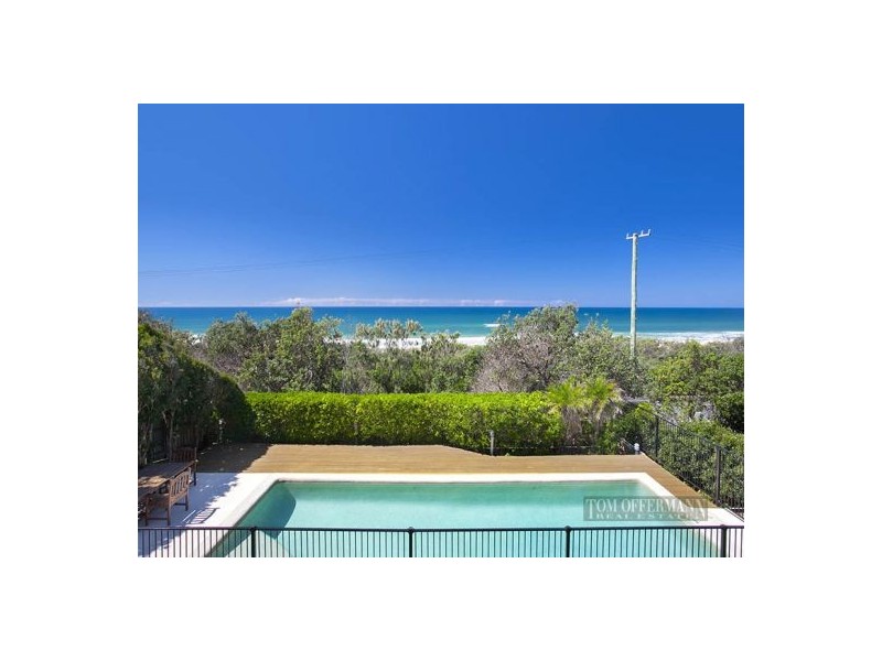 12 Tropicana Rise, Castaways Beach QLD 4567