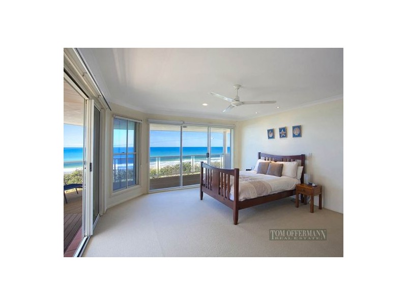 12 Tropicana Rise, Castaways Beach QLD 4567