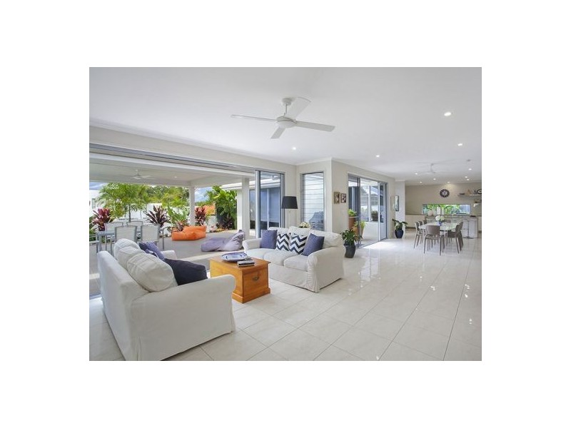 13 Treasure Cove, Noosaville QLD 4566