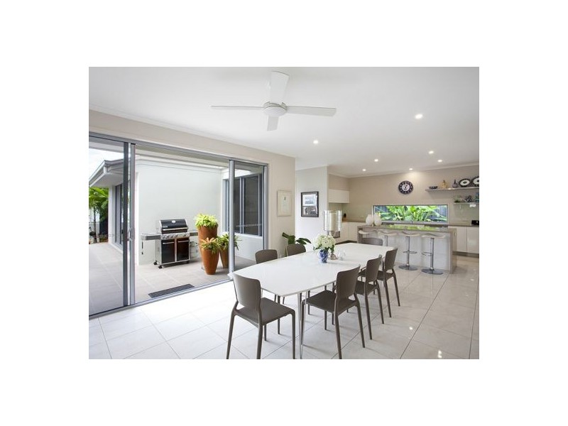 13 Treasure Cove, Noosaville QLD 4566