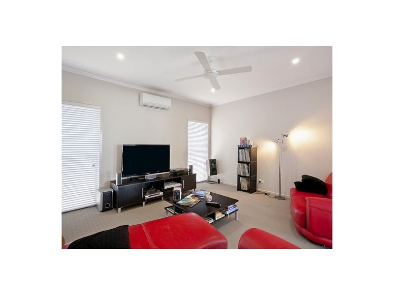 13 Treasure Cove, Noosaville QLD 4566