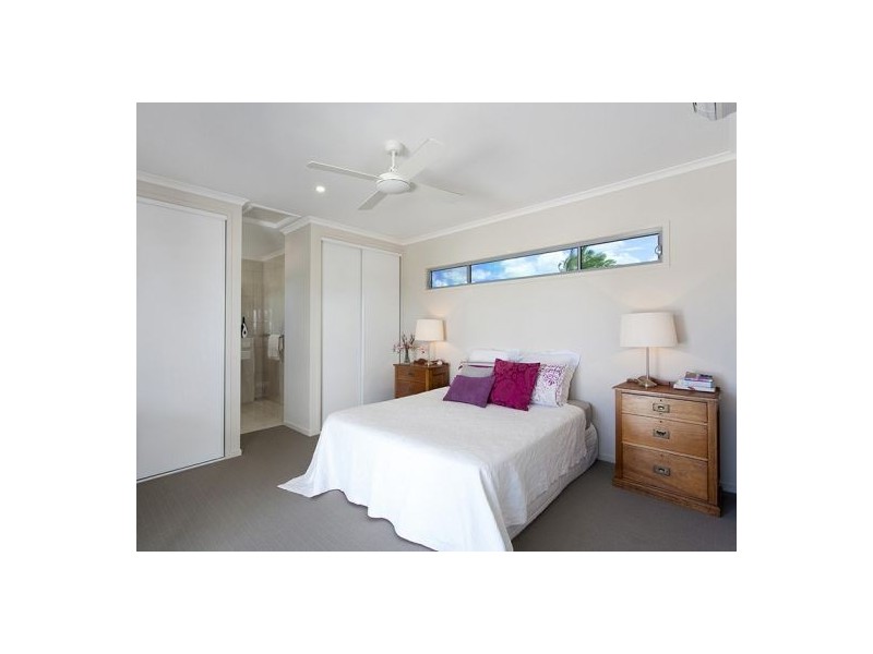 13 Treasure Cove, Noosaville QLD 4566