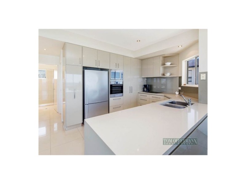 5/7 Tingira Crescent, Sunrise Beach QLD 4567