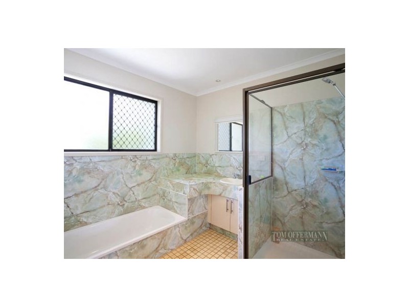 24 Coreen Ave, Tewantin QLD 4565