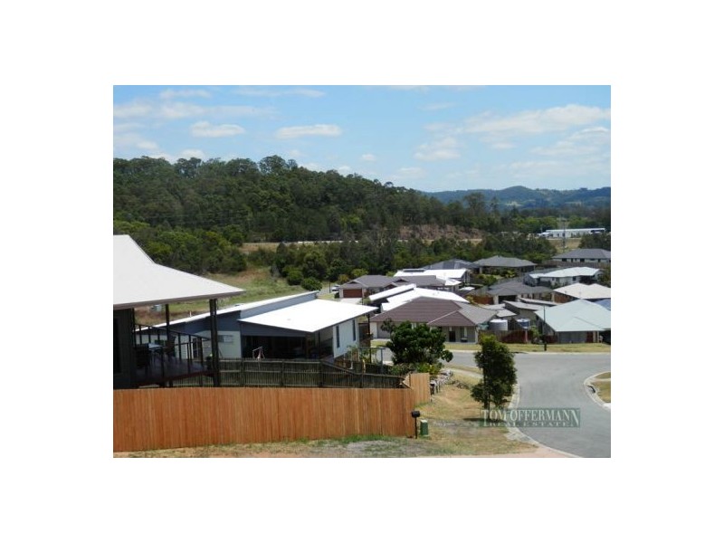 8 Racecourse Rise, Eumundi QLD 4562