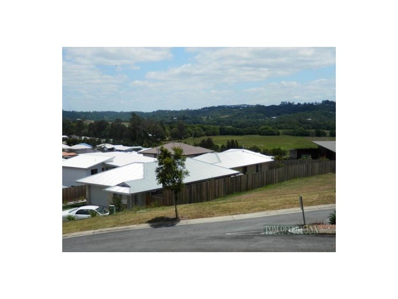 8 Racecourse Rise, Eumundi QLD 4562
