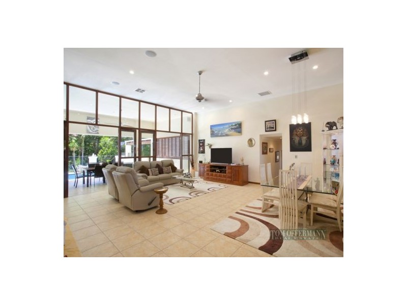 8 Habitat Pl, Noosa Heads QLD 4567