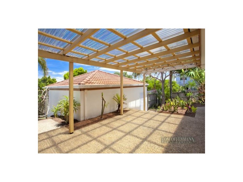31 Southern Cross Pde, Sunrise Beach QLD 4567