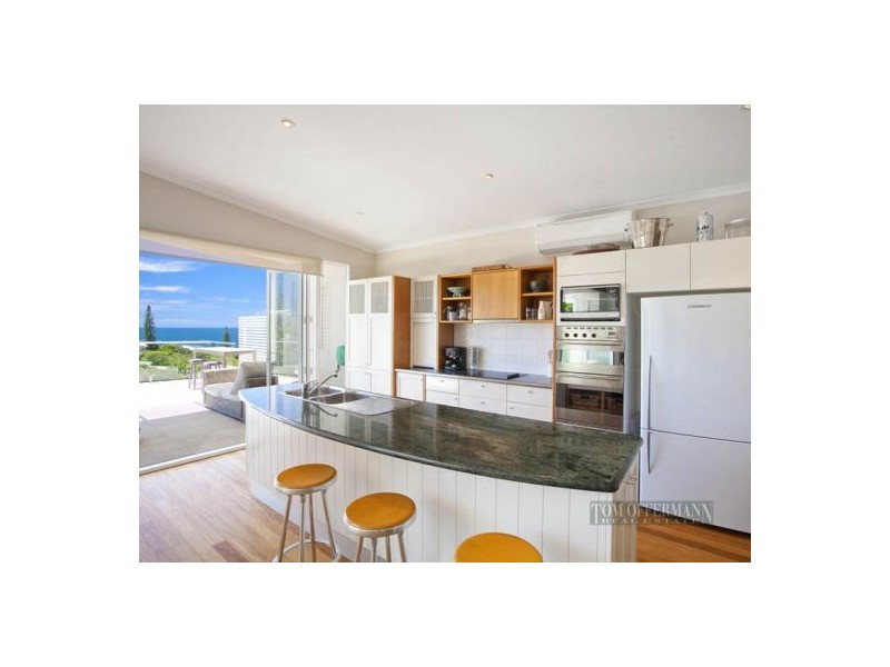 7 Surfside Ct, Sunshine Beach QLD 4567