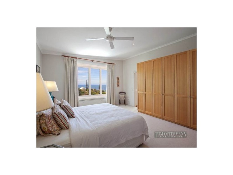 7 Surfside Ct, Sunshine Beach QLD 4567