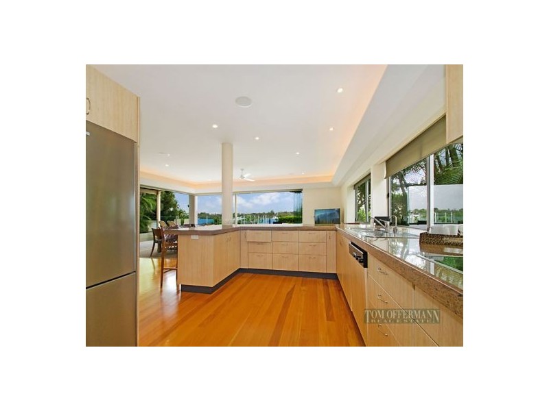 70 Noosa Parade, Noosa Heads QLD 4567