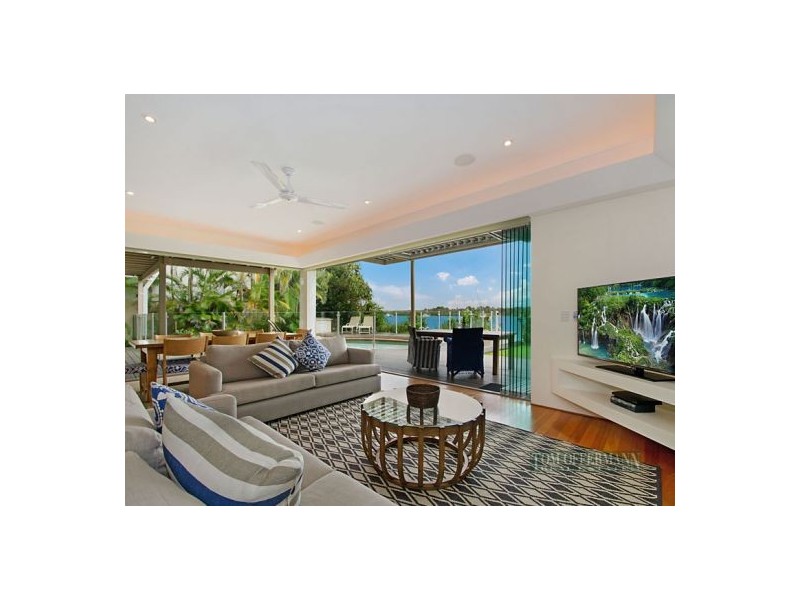 70 Noosa Parade, Noosa Heads QLD 4567