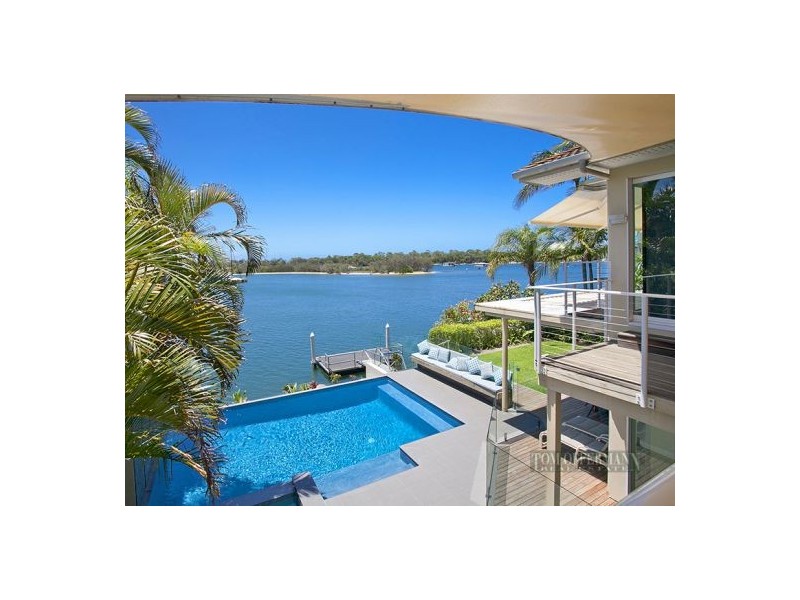 70 Noosa Parade, Noosa Heads QLD 4567