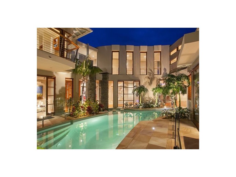 18 Topsails Place, Noosa Waters QLD 4566