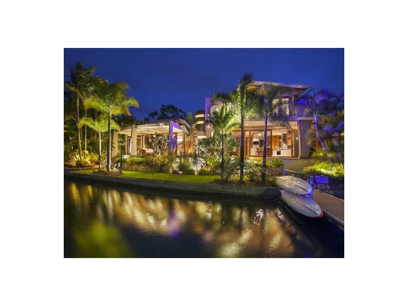 18 Topsails Place, Noosa Waters QLD 4566