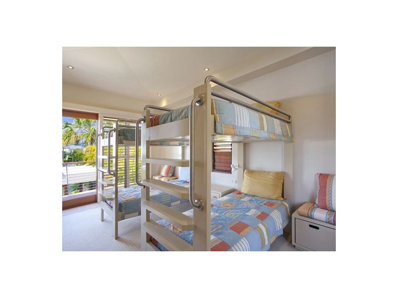 18 Topsails Place, Noosa Waters QLD 4566