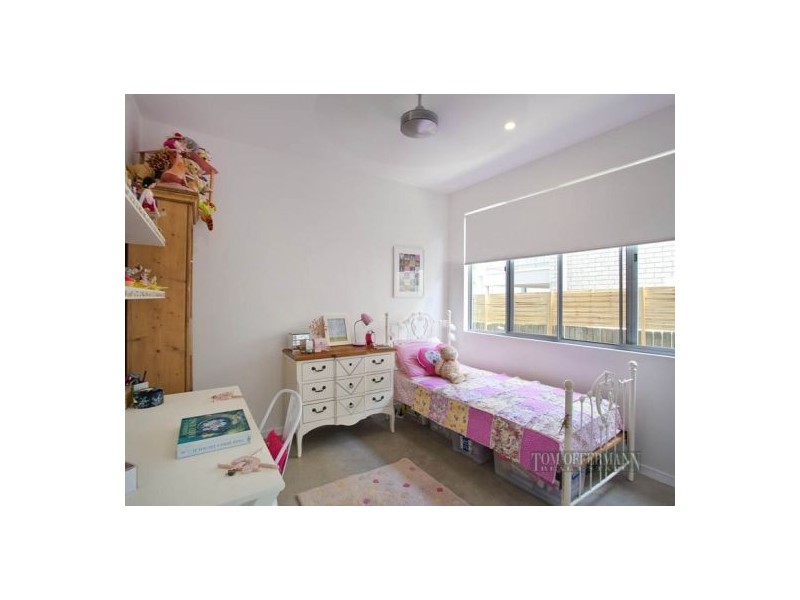 27 Myles St, Tewantin QLD 4565