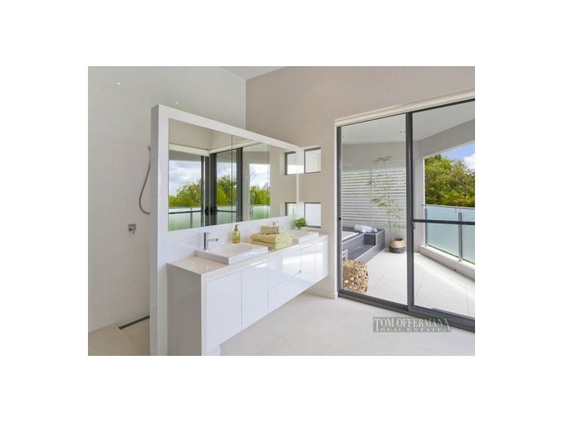 14 Seaview Terrace, Sunshine Beach QLD 4567