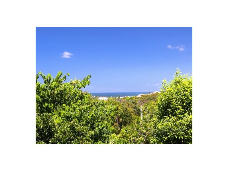 2/7 Weyba Street, Sunshine Beach QLD 4567