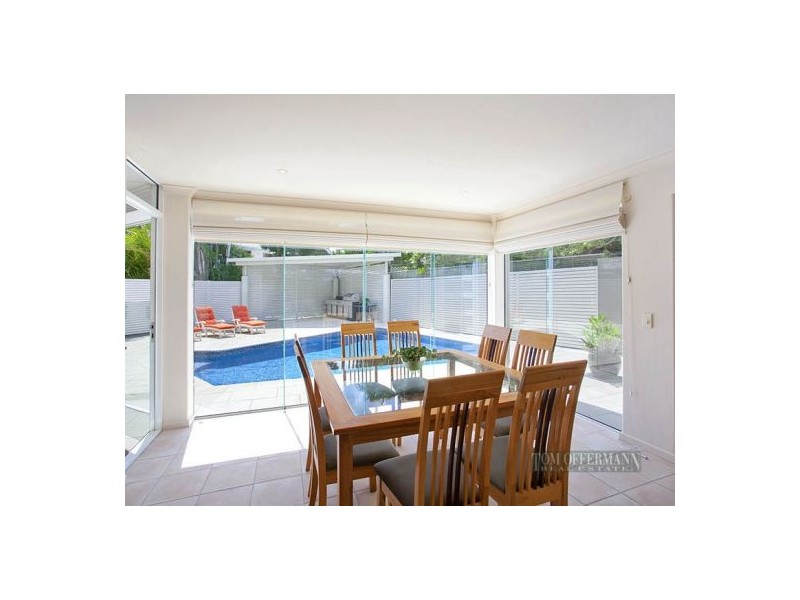 24 Dolphin Cres, Noosaville QLD 4566