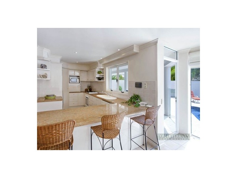 24 Dolphin Cres, Noosaville QLD 4566