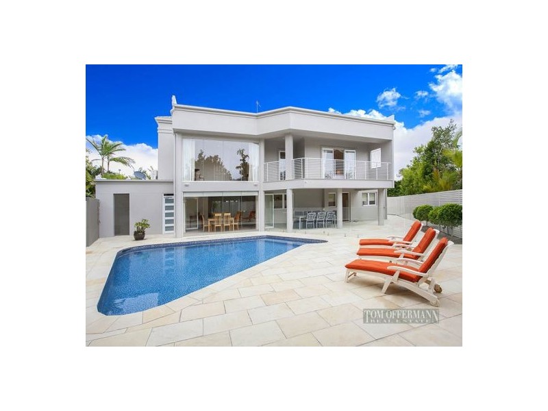 24 Dolphin Cres, Noosaville QLD 4566