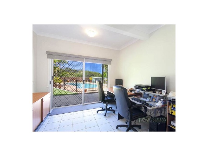 3 Crusoe Ct, Castaways Beach QLD 4567