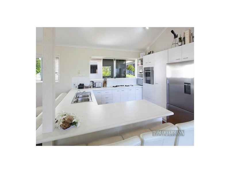 3 Crusoe Ct, Castaways Beach QLD 4567