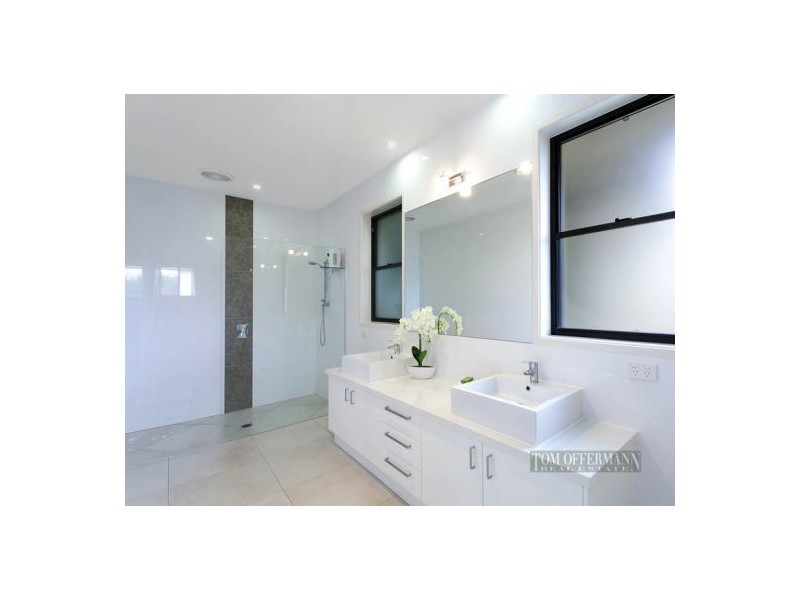 21 Aspera Place, Noosaville QLD 4566