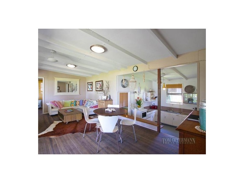 48 Esplanade, Noosa North Shore QLD 4565