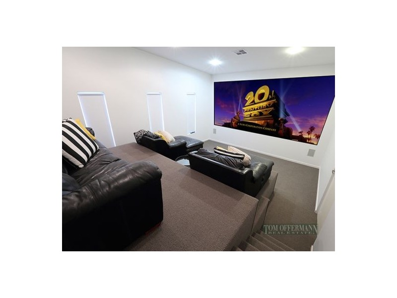 11 Adaluma Ave, Buddina QLD 4575