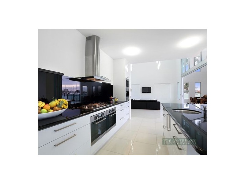 11 Adaluma Ave, Buddina QLD 4575