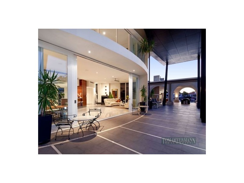 29-31 The Peninsula, Noosa Waters QLD 4566