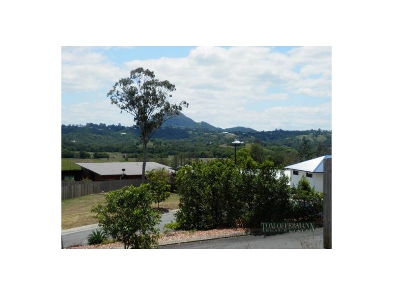 8 Racecourse Rise, Eumundi QLD 4562