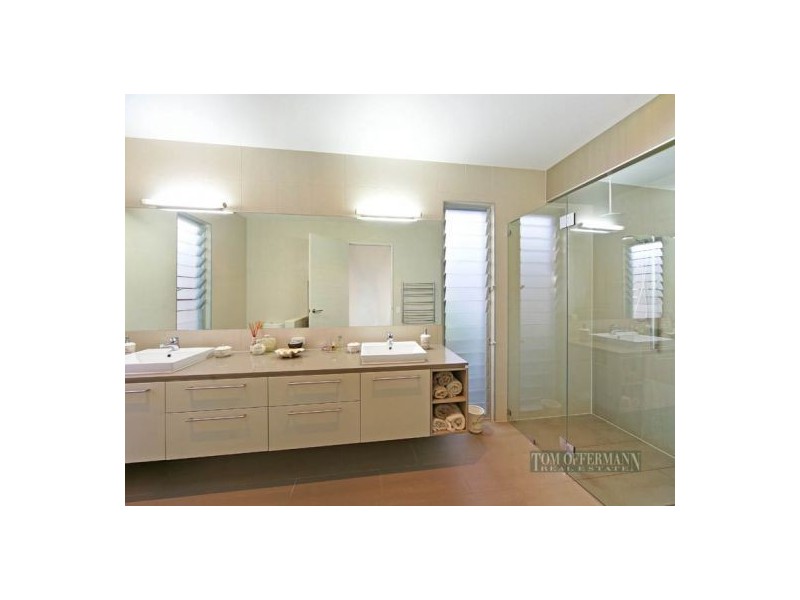 16 Treasure Cove, Noosaville QLD 4566