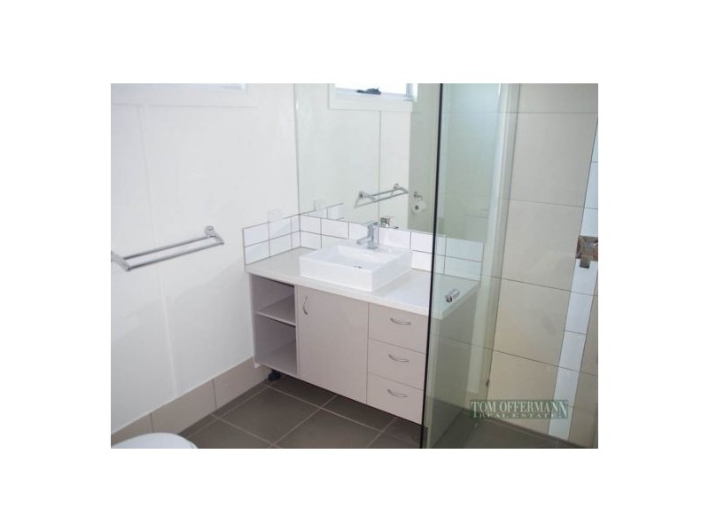 4 Honeysuckle Lane, Noosa Heads QLD 4567