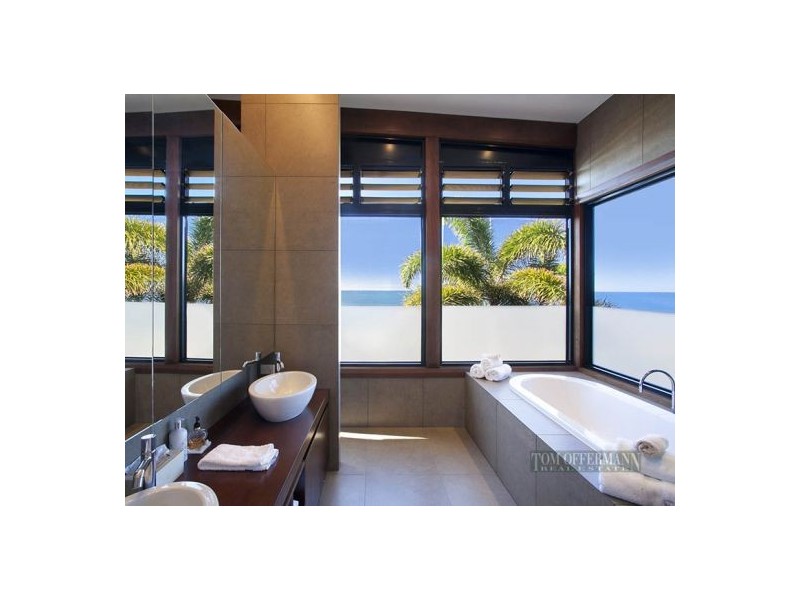 27 The Esplanade, Sunshine Beach QLD 4567