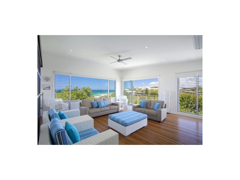 25 Adams St, Sunshine Beach QLD 4567