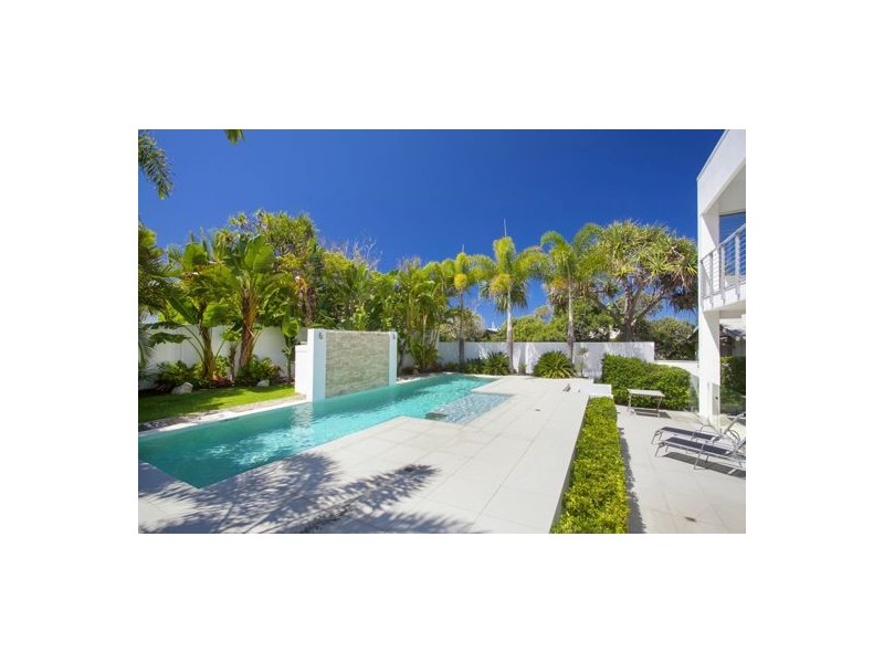 25 Adams St, Sunshine Beach QLD 4567