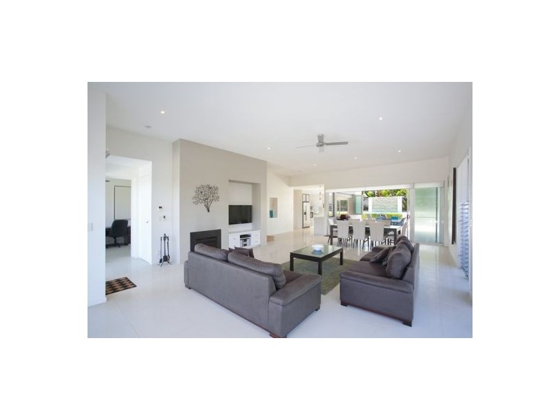 25 Adams St, Sunshine Beach QLD 4567