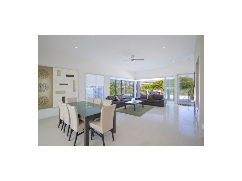 25 Adams St, Sunshine Beach QLD 4567