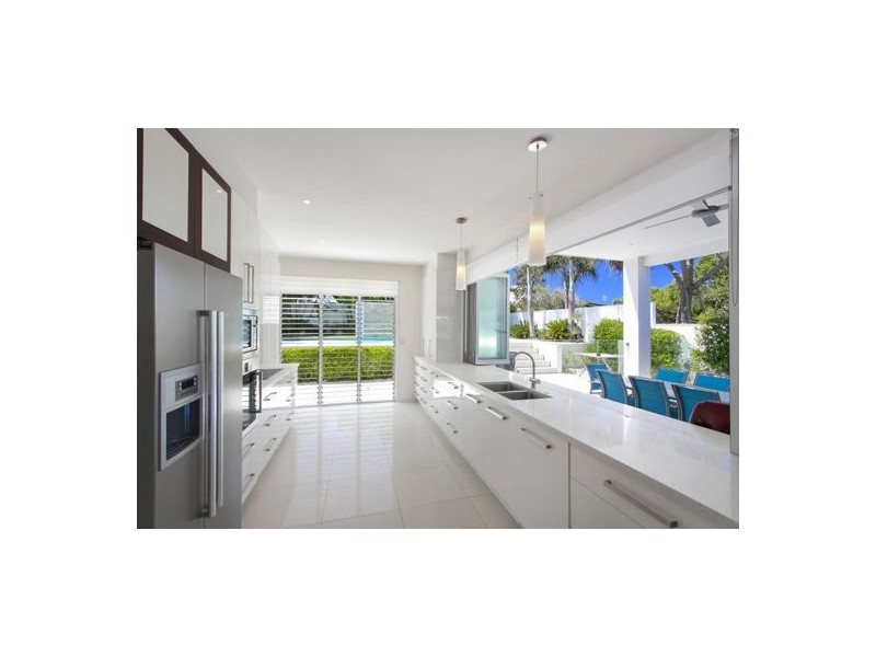 25 Adams St, Sunshine Beach QLD 4567