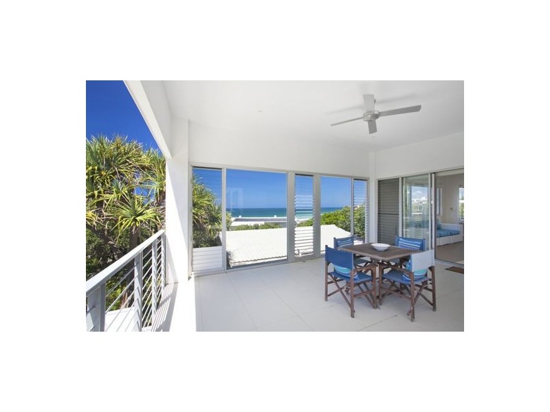 25 Adams St, Sunshine Beach QLD 4567