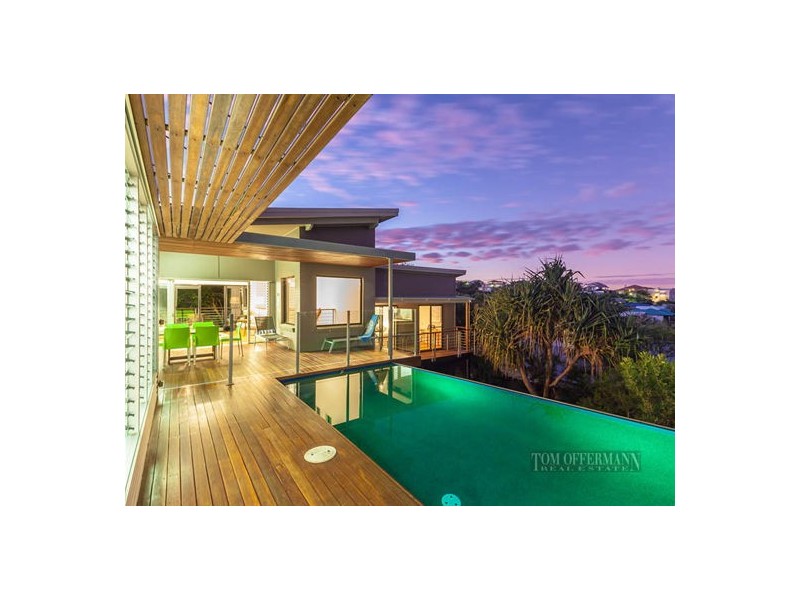 8 Compass Place, Sunrise Beach QLD 4567