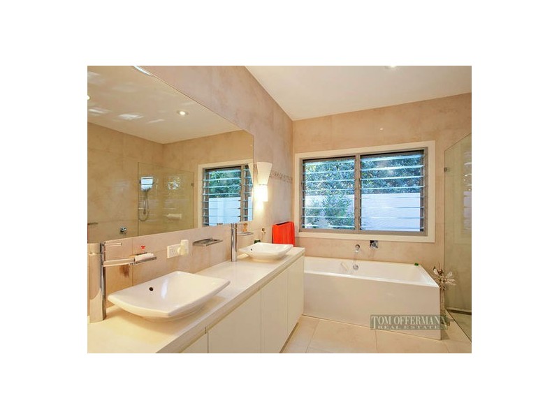 185 Shorehaven Drive, Noosa Waters QLD 4566